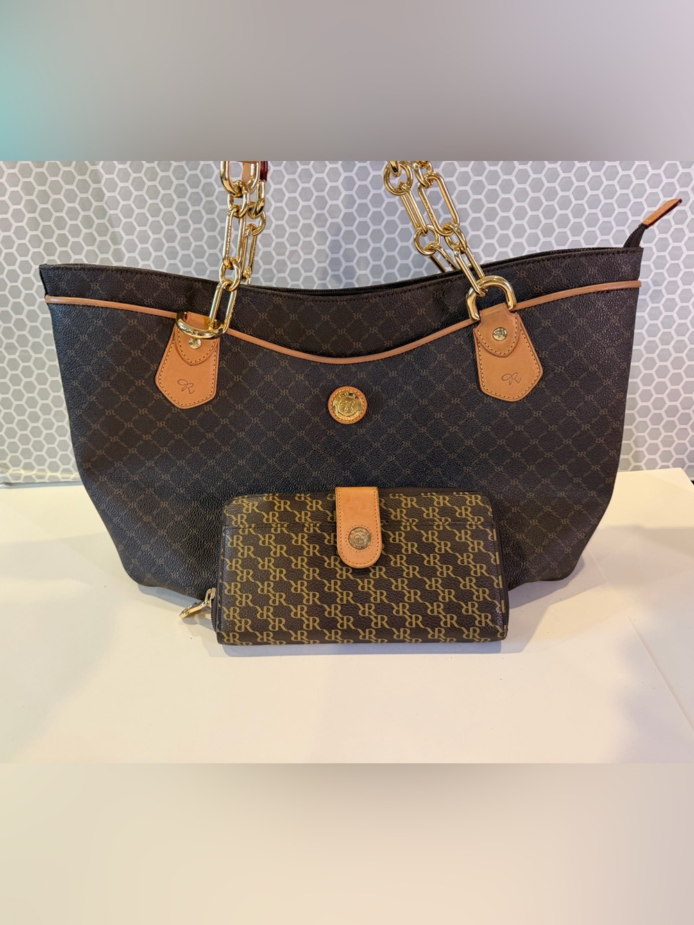 Rioni Logo Tote with Tan Trim and Matching Wallet